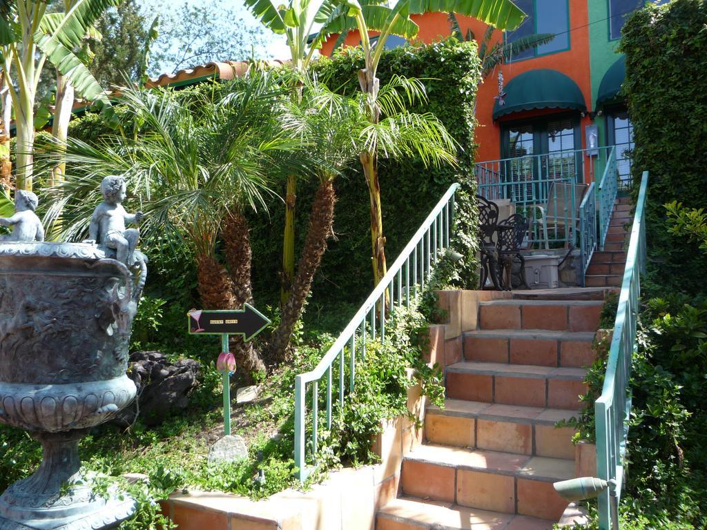 Woodland Hills Calabasas Guesthouses Los Angeles Exterior photo